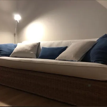 Lichtdurchflutete Dachgeschosswohnung In Uninaehe أولدنبورغ