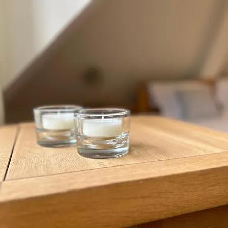 Lichtdurchflutete Dachgeschosswohnung In Uninaehe オルデンブルク
