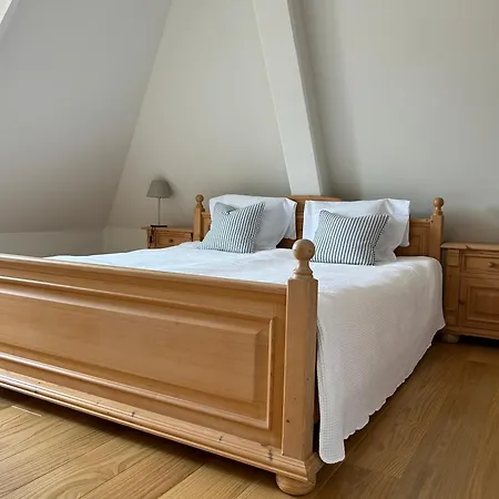 Lichtdurchflutete Dachgeschosswohnung In Uninaehe Apartamento