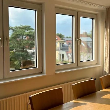 Lichtdurchflutete Dachgeschosswohnung In Uninaehe *